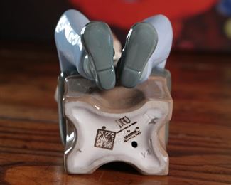 Nao by Lladro 1050 A Friend in Need Boy with Puppy Dog Porcelain Figurine 6.75 inches high.