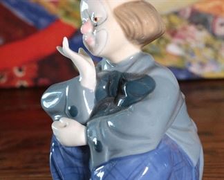 Porcelain Sad Clown Figurine Porcelana De Cuernavaca 7 inches high