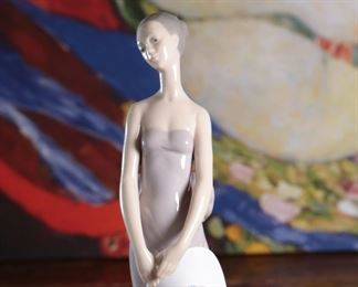 Lladro 5598 Standing Bridesmaid in Purple Dress Porcelain Figurine	8 inches high	