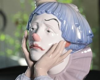 Lladro 5129 Sad Clown Jester Head Porcelain Figurine	12 inches high	
