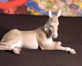 Lladro 5483 Nativity Donkey Porcelain Figurine	4.75 inches.	
