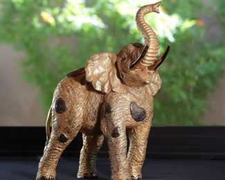 Jiang Tie-Feng Golden Elephant Bronze Sculpture Statue Fingerhut Tie Feng Jiang TieFeng 	18x6.5x17in	
