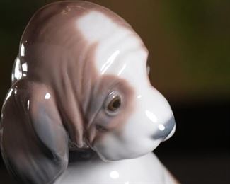 Lladro 6210&nbsp;Gentle Surprise Dog with Butterfly #2 Porcelain Figurine 		
