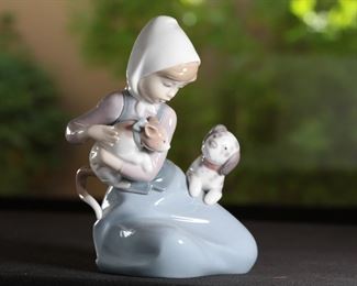 Lladro 5032 Little Friskies Girl with Cat and Dog Porcelain Figurine  #2	7in h	
