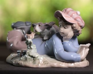 Lladro 5451 Study Buddies Boy with Dog Porcelain Figurine 	4 inches high	
