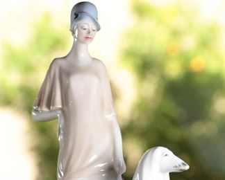 Reflections by Royal Doulton Promenade HN 3072 Porcelain Figurine 	13 inches high	
