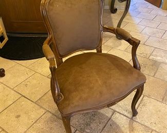 Wood Frame Padded Chair	36.5 x 24 x 21.in	HxWxD
