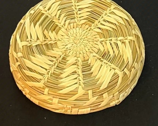 Tohono O'Odham Basket #3	6.5in Diameter	
