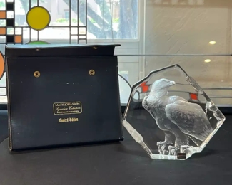 Mats Jonasson Crystal Signature Collection Golden Eagle Sculpture 	8.25x8.5x1in	HxWxD
