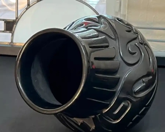 Teresita Naranjo Apple Blossom Santa Clara Pueblo Pottery Blackware Naive American Pot Vase Terecita	10in H x 4.5in Diameter at rim	
