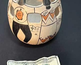 Angea Tohono O'odham Friendship Vase Native American Pottery Pot Papago 	7in H x 6in diameter	
