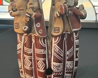 Allpa Peru Circle of Musician Terracotta Clay Art Pottery Figurine Peruvian	8 x 5.5 x 5.5.in	HxWxD
