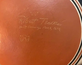 Robert Tenorio Pictoral Plate Santo Domingo Pueblo Native American Pottery 	14.5in diameter.	
