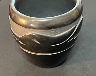 Mida Tafoya Santa Clara Pueblo Blackware Pot Vase Native American Pottery 	5.5 x 4.25in diameter at opening.	
