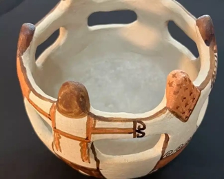 FA Angea Tohono O'odham Friendship Vase Native American Pottery Pot Papago Large 	7 x 7in diameter	
