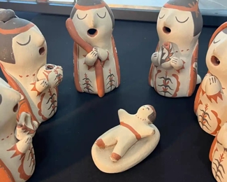 11pc Mary E Toya Jemez Nativity Scene Native American Pottery 	  5.5 inches tall.	
