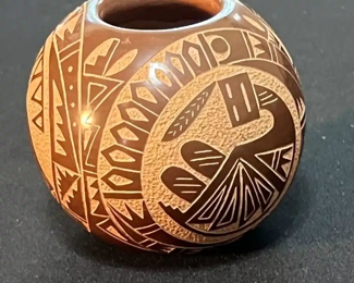 Mae Tapia Santa Clara Pueblo Pottery Seed Pot Native American Pottery Bowl	2.5 x 3in diameter	
