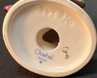 Hummel Goebel Figurine Apple Tree Girl 741 3/0	4in H	
