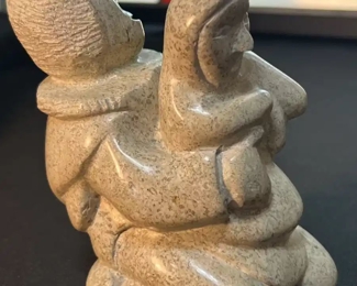 Mother & Child Inuit Eskimo Bird Soapstone Carving 076	4.5x2.5x4.5in	HxWxD

