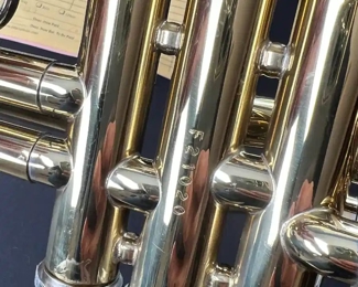 Accord  by Blessing 1025 Trumpet	Case: 6 x 21 x 10in	
