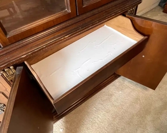 Vintage China Hutch Cabinet 	76 x 61 x 19in	HxWxD
