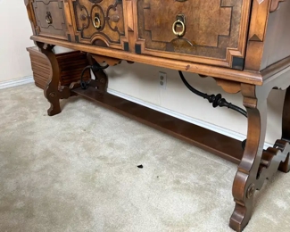 Antique &nbsp;Jacobean Server	35.5 x 73 x 22.	HxWxD
