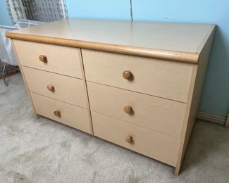 Camelot Furniture Beechwood Dresser 6 Drawer	29.5 x 49 x 25.	HxWxD
