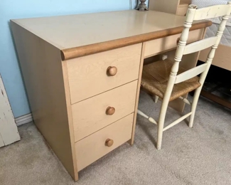 Camelot Furniture Beechwood Desk	30 x 42 x 25	HxWxD
