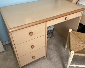 Camelot Furniture Beechwood Desk	30 x 42 x 25	HxWxD
