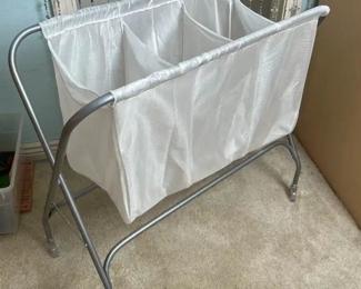 3 Compartment Laundry Hamper		

