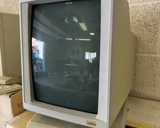 Radius Full Page Display Vintage Monitor