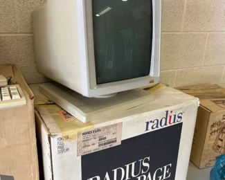 Radius Full Page Display Vintage Monitor