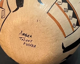 Angea Tohono O'odham Friendship Vase Native American Pottery Pot Papago 	7in H x 6in diameter	
