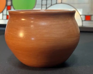 Dominguita Sisneros Naranjo Ohkay Owingeh (San Juan) Cream Slip Pot Incised  Bowl Pottery Native American 040	4.5 x 5 diameter at room.	
