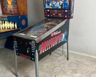 1990 Williams Rollergames Pinball&nbsp;Machine Coin-Op	74 x 29 x 56in	HxWxD
