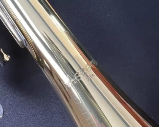 Accord  by Blessing 1025 Trumpet	Case: 6 x 21 x 10in	HxWxD
