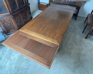 7pc antique Table & Chairs	30 x 40 x 66 -99in	HxWxD
