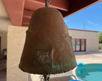 Paolo Soleri Vintage Bronze Bell	Hang: 12 inches Bell: 2.5 x 2.5.	
