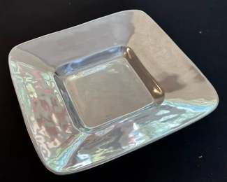 Holland Boone Polished Pewter Dish	13.75 x 13.5.in	HxWxD
