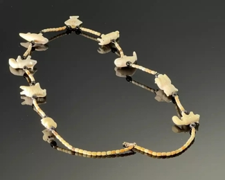 Native American Carved Fetish Necklace Pacific Northwest Inuit 	29in long 	
