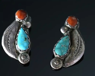 Navajo Silver Turquoise & Coral Leaf Design Earrings Clip on 	1.20x0.5in	
