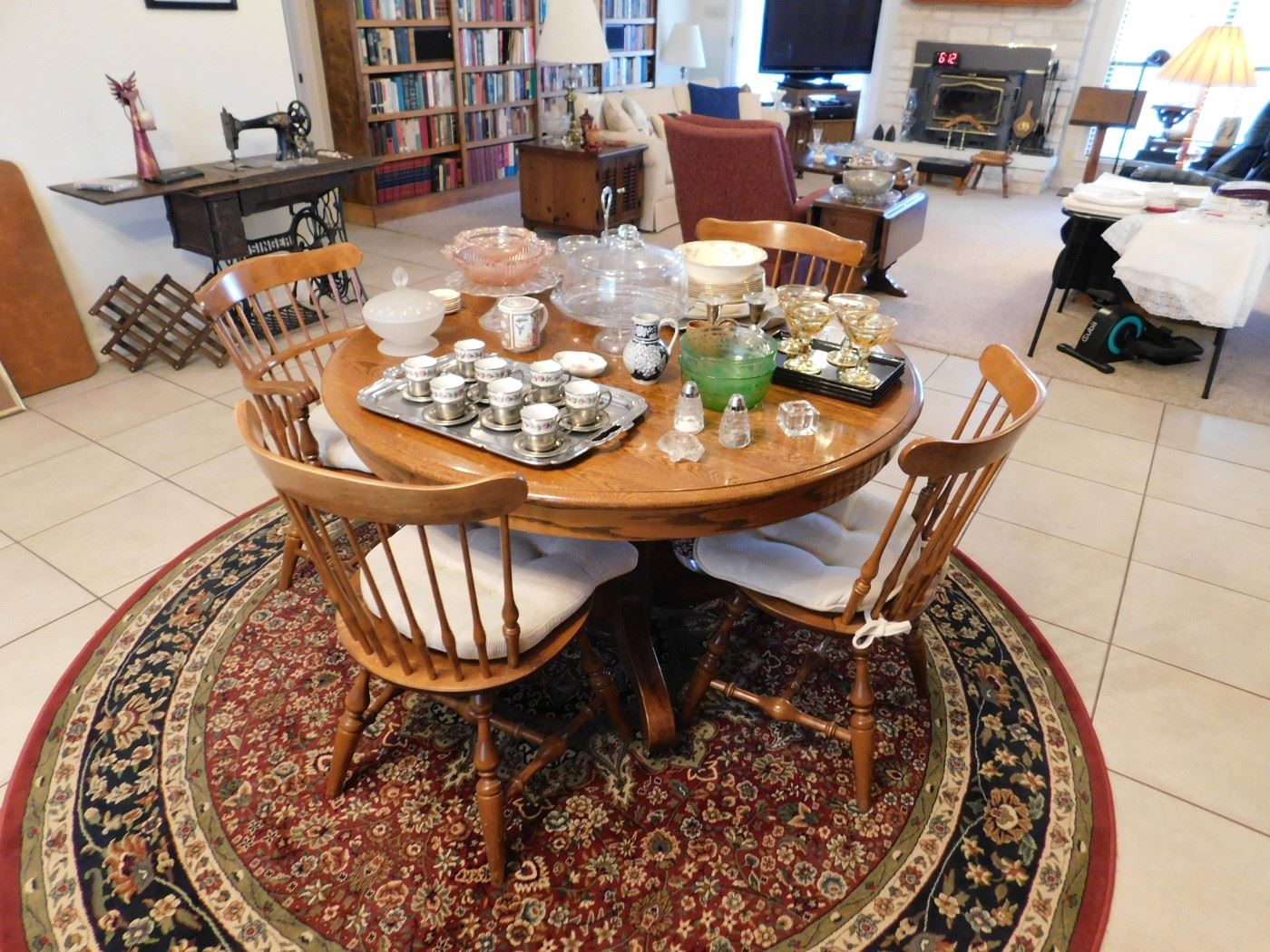 Dining Table & Chairs