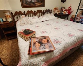 King Size Bed - More Vinyls