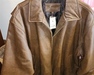 Mens Leather Jacket - Sixe L - Still has tags.