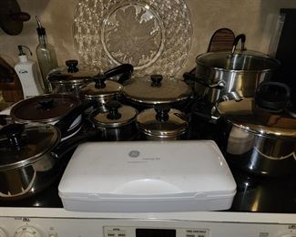 Pots and Pans - All in Great Shape - GE Carving Set
