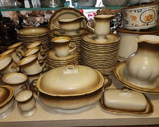 Mikasa Whole Wheat Large Dish Set