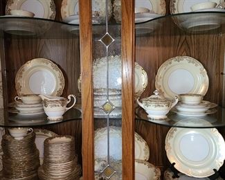 Beautiful Noritake China Set - Gastonia Pattern from Japan - They use Real Gold