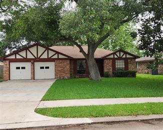 House Going Up For Sale - It's Bulging at the Seams!