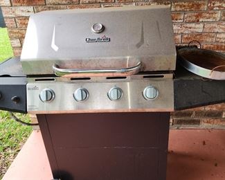 Char-Broil BBQ Pit