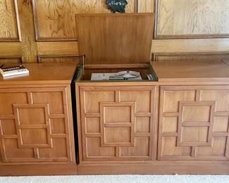 Vintage stereo cabinet 
